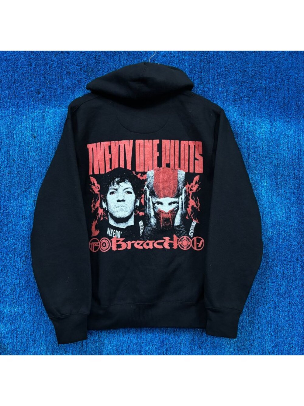 Twenty One Pilots “Breach” Graphic Zip Up Hoodie Size Small